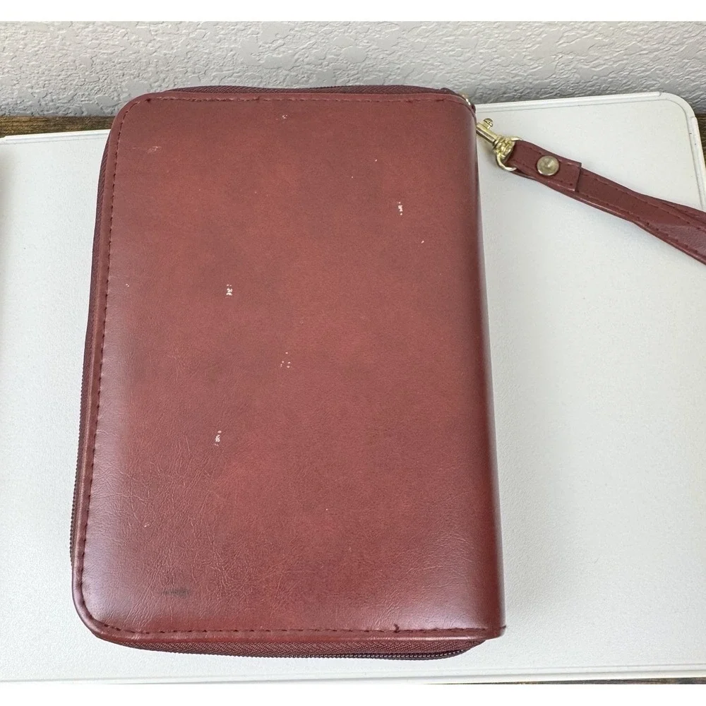 Williwear Business Planner Organizer Wallet Burgundy Zip Faux Leather‎ New